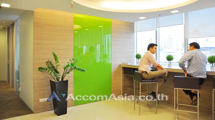 12  Office Space For Rent in Ploenchit ,Bangkok BTS Ploenchit at Q House Ploenchit Service Office AA10284